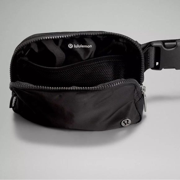 BUNDLE DEAL! Rare! NWT!! Lululemon LOGO Everywhere Belt Bag LOGO + Dual Wristlet - Picture 5 of 16